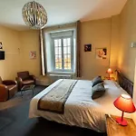 Hotel Logis - Restaurant La Sapiniere 3*