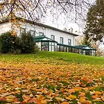 Logis - Restaurant La Sapiniere Hotel 3*