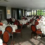 Logis - Restaurant La Sapiniere Hotel Wisques