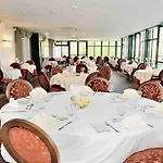 Logis - Restaurant La Sapiniere 3* Wisques