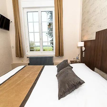 Logis - Restaurant La Sapiniere - Proche Saint Omer Hotel