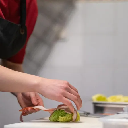 Logis - Restaurant La Sapiniere Hotel Wisques