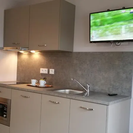 Logis - Restaurant La Sapiniere Ξενοδοχείο