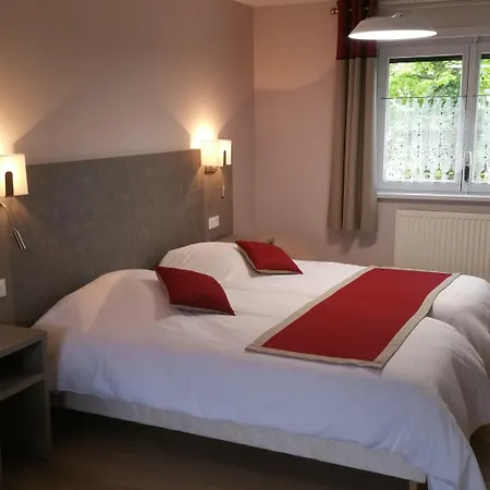 Hotel Logis - Restaurant La Sapiniere - Proche Saint Omer 3*