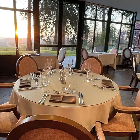 Logis - Restaurant La Sapiniere - Proche Saint Omer 3* Wisques