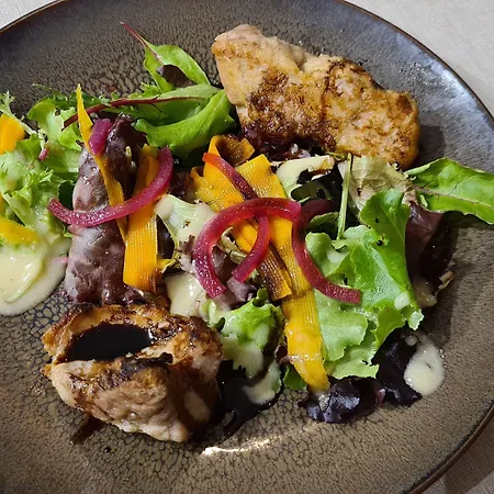 Hotel Logis - Restaurant La Sapiniere - Proche Saint Omer