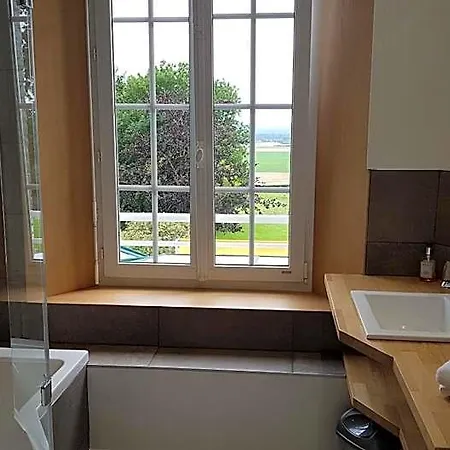 Logis - Restaurant La Sapiniere - Proche Saint Omer Wisques