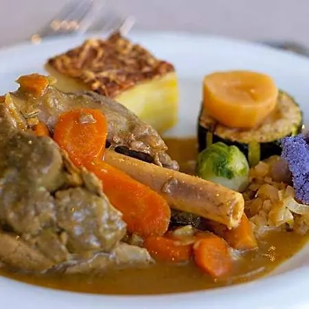 Logis - Restaurant La Sapiniere - Proche Saint Omer 3* Wisques