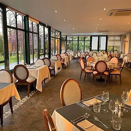 Logis - Restaurant La Sapiniere - Proche Saint Omer Otel