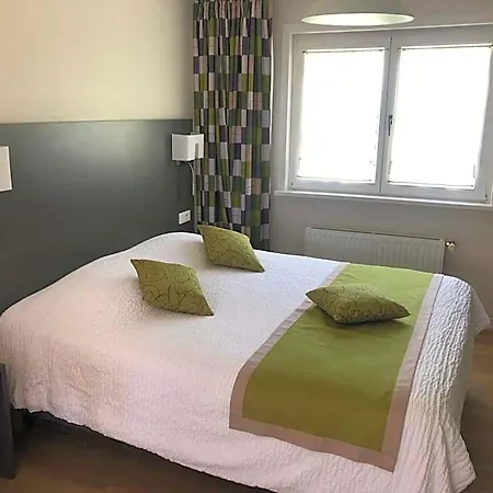 Logis - Restaurant La Sapiniere - Proche Saint Omer 3*