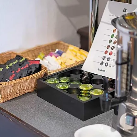 Logis - Restaurant La Sapiniere - Proche Saint Omer Otel Wisques