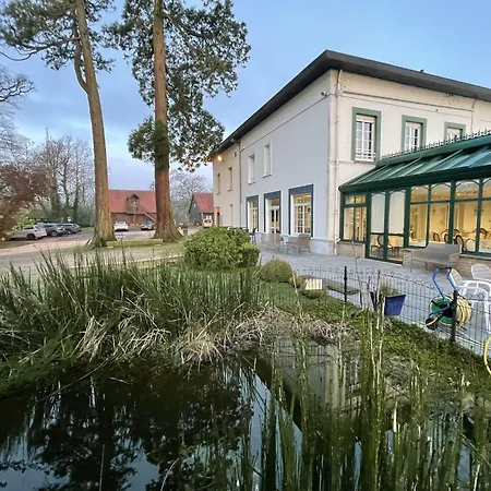 호텔 Logis - Restaurant La Sapiniere - Proche Saint Omer