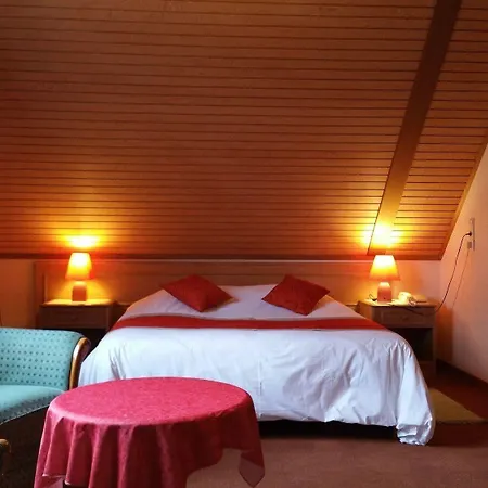 Logis - Restaurant La Sapiniere Ξενοδοχείο 3*