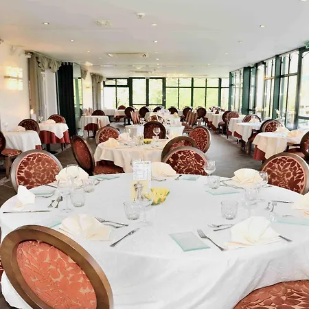 Logis - Restaurant La Sapiniere - Proche Saint Omer 3* Wisques