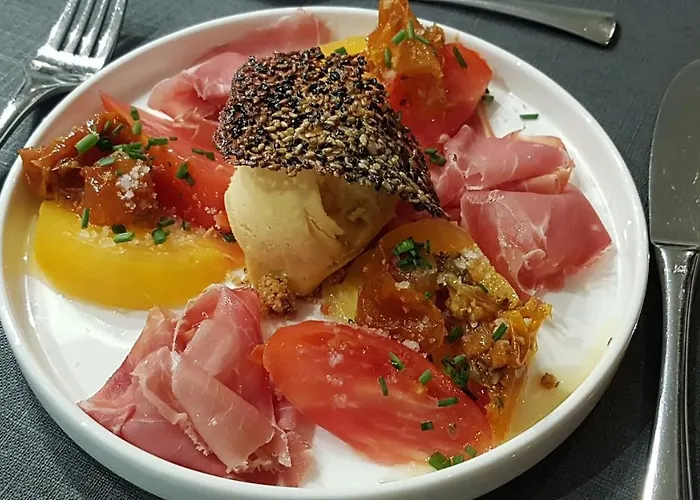 Hotel Logis - Restaurant La Sapinière Wisques