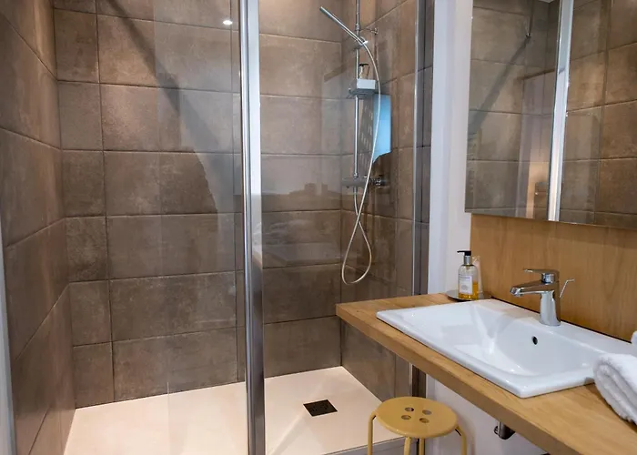 Hotel Logis - Restaurant La Sapinière Wisques