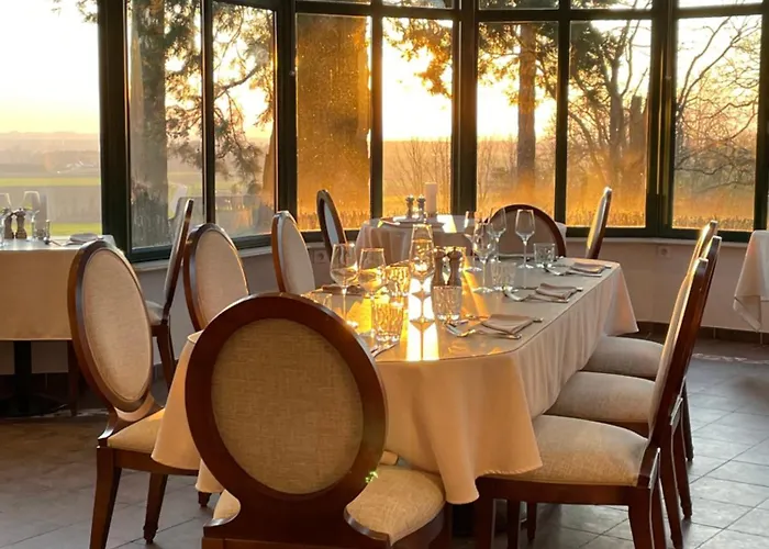 Logis - Restaurant La Sapinière 3* Wisques