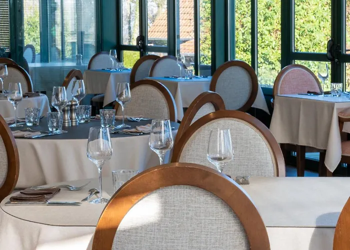 Logis - Restaurant La Sapinière Hotel 3*