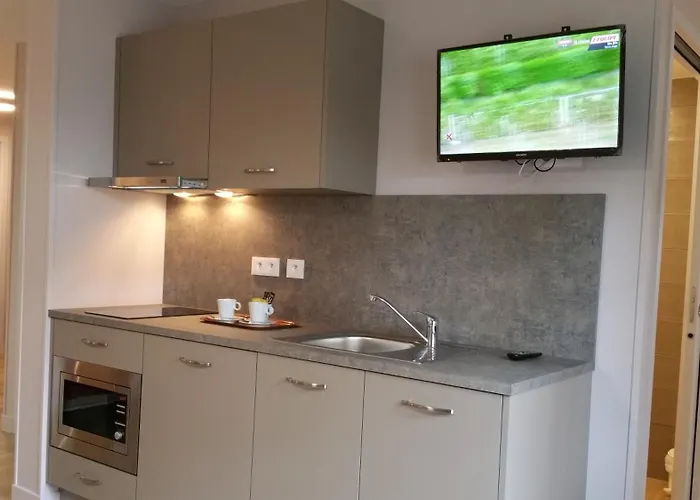 Logis - Restaurant La Sapinière Hotel