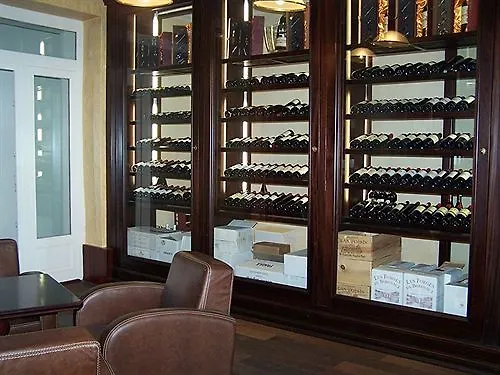 Hotel Logis - Restaurant La Sapinière Wisques