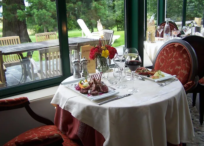 Logis - Restaurant La Sapinière 3* Wisques