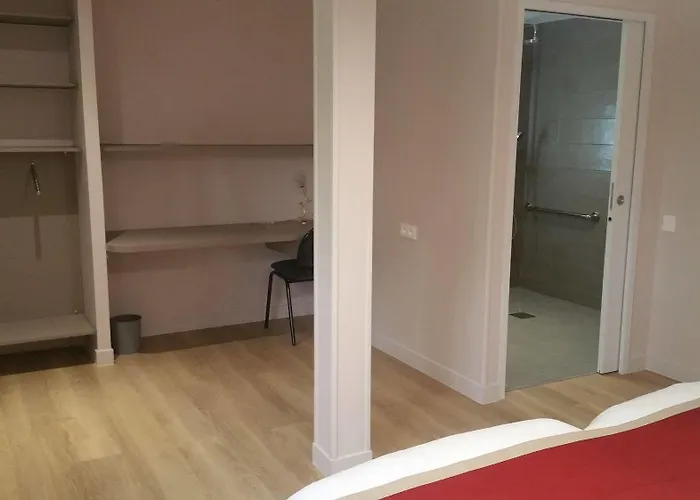 Logis - Restaurant La Sapinière 3* Wisques