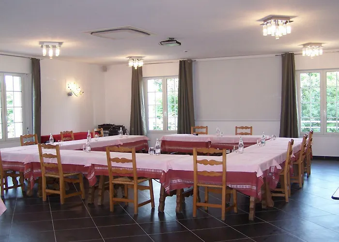 Logis - Restaurant La Sapinière 3* Wisques